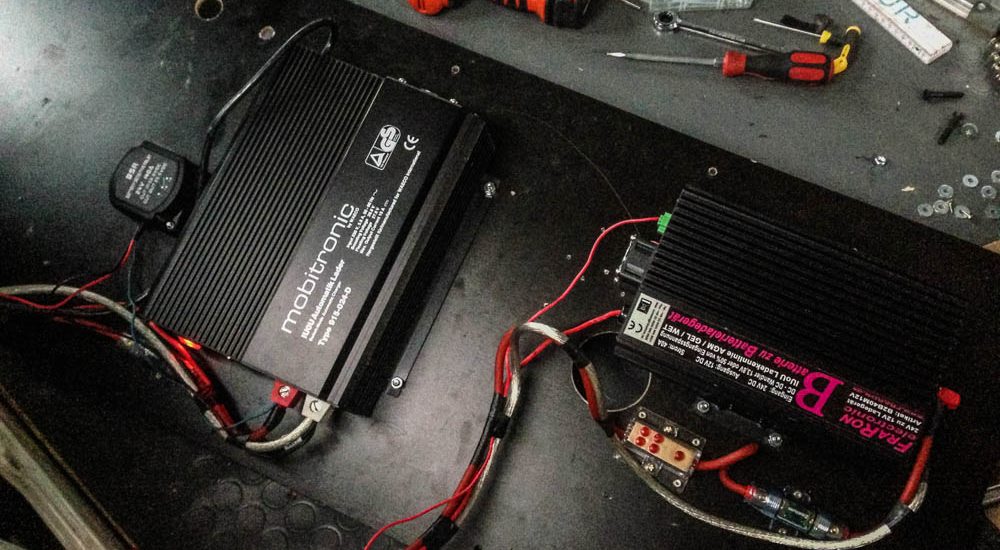 Fraron Ladegerät 24v 12v b2b computer ladekurve