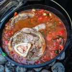 gulasch beinscheibe kochen dutch oven reise travel overland 4x4